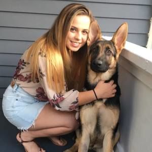 Meet your Posher, Katie